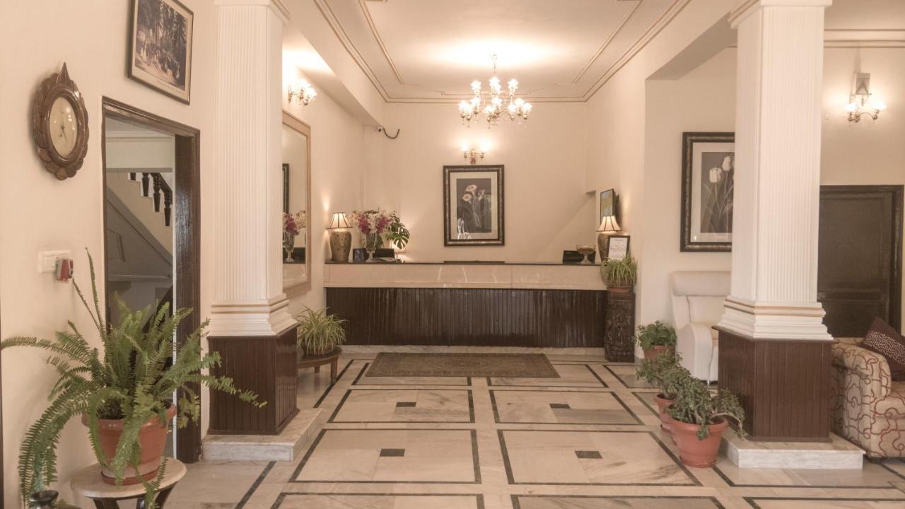 Royal Jardin Whistling Pines Resort Shimla Exterior foto